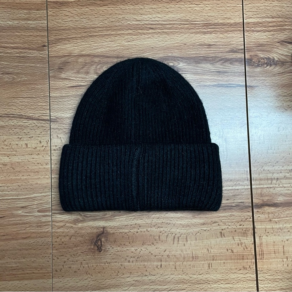 Black Ribbed Rhinestone & Pearl Embellished  Beanie - Picture 5 of 5
